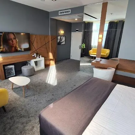 Aqua 4* Варна