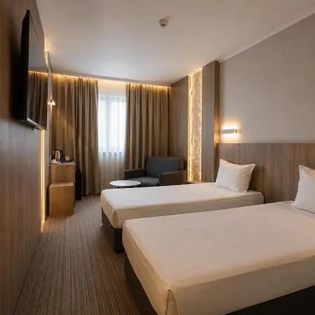 Готель Aqua 4*