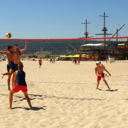 Aqua מלון וארנה